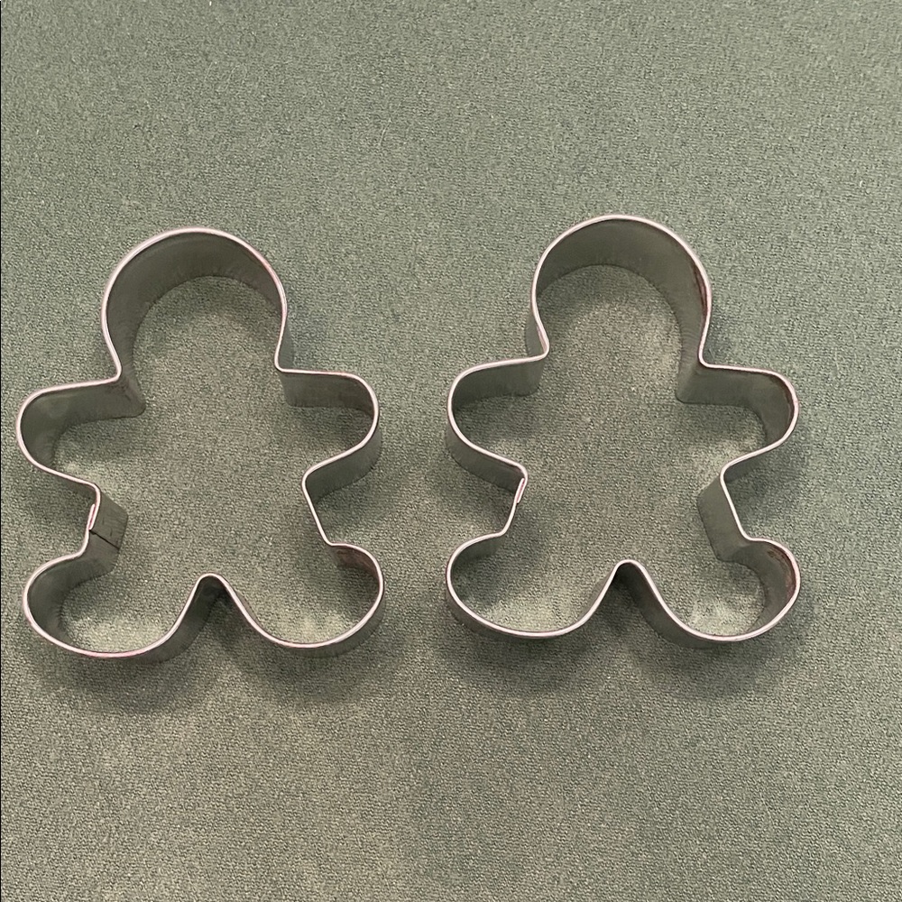 Set of 2 - Wilton 3" Gingerbread Boy Cookie Cutters (#2308-1002) - NEW